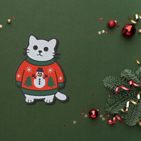Weihnachtskatze Aufnäher | 8cm | Bügelbild | Kätzchen im Weihnachtspulli