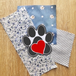 Tierliebhaber Aufnäher | Tatze mit Herz Design | Gestickte Aufbügler, Farben anpassbar