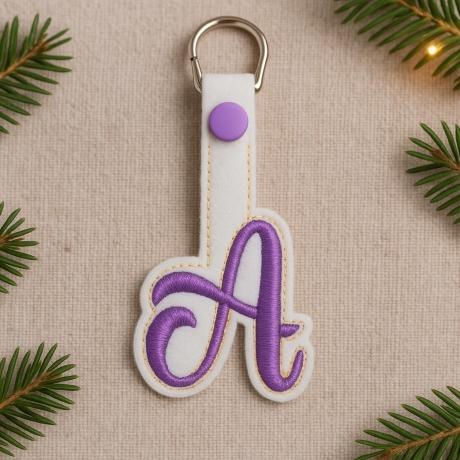 Initial Keychain, bestickt | Personalisierter Buchstabe Anhänger, individuelle Farbe mit Schlüsselring aus Metall