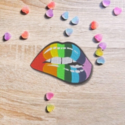 Pride Patch: Bunte Lippen, Gestickter Regenbogen LGBTQ+ Aufbügler (8 cm)