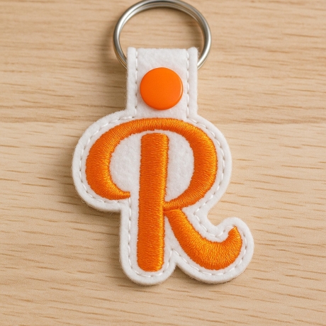 Initial Keychain, bestickt | Personalisierter Buchstabe Anhänger, individuelle Farbe mit Schlüsselring aus Metall