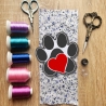 Tierliebhaber Aufnäher | Tatze mit Herz Design | Gestickte Aufbügler, Farben anpassbar