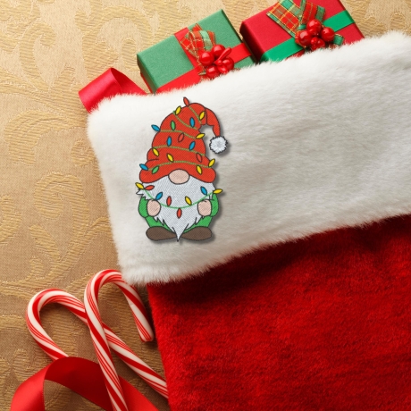 Weihnachtszwerg Aufnäher: Gestickte Weihnachtsapplikation mit Lichtern