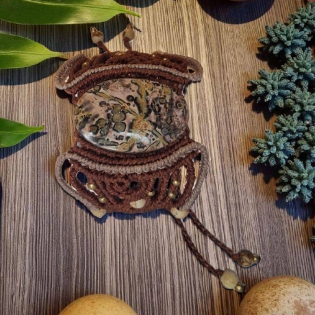 Makramee Armband mit Edelstein