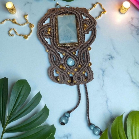 Makramee Armband mit Edelstein