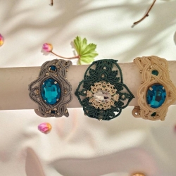 Makramee Armband mit Strassstein