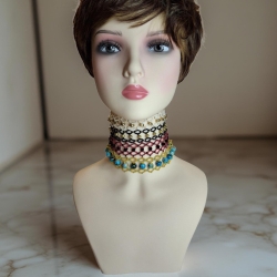 Choker mit Perlen