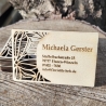 Personalisierbare Visitenkarte aus Holz mit floralem Muster – Einzigartiges Design