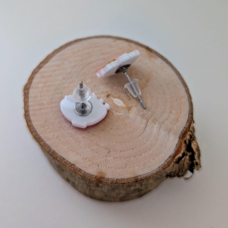 Ramen Ohrstecker Japan Motiv mit roter Schüssel und Katze 