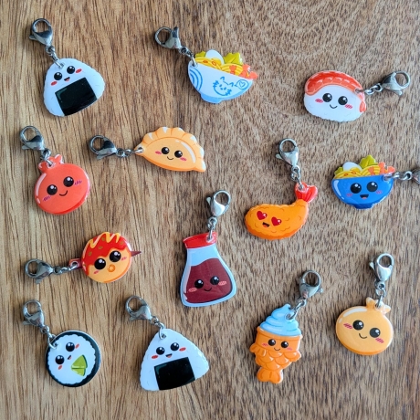 Charms bzw. Anhänger mit Ramen, Sushi, Nigiri, Dumpling und mehr