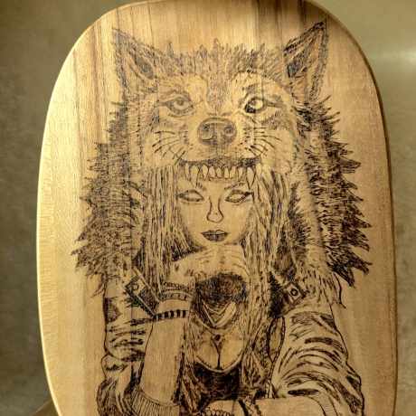 Fantasy Wanddeko I Deko aus Teakholz handgemacht – Mystisches Wolfs- Fantasymotiv auf massivem Holz 25,5 × 19 cm