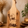 Holzbrett mit Gans und Schneebesen – handgebranntes Schneidbrett aus Holz, rustikale Küchendeko, süßes Geschenk, Bauernhof Deko