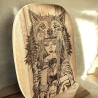 Fantasy Wanddeko I Deko aus Teakholz handgemacht – Mystisches Wolfs- Fantasymotiv auf massivem Holz 25,5 × 19 cm