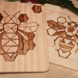 Untersetzer Holz –handgebrannt, Insektenmotiv| Biene Geschenkidee Untersetzer Holz –handgebrannt, Insektenmotiv| Biene Geschenkidee