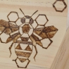 Untersetzer aus Holz mit Bienenmotiv 10x10 | Geometrische Holzkunst im 2er- oder 4er-Set | Handgemachte Pyrographie & moderne Tischdeko I