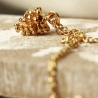 Tannenzapfen Halskette vergoldet als minimalistischer Schmuck