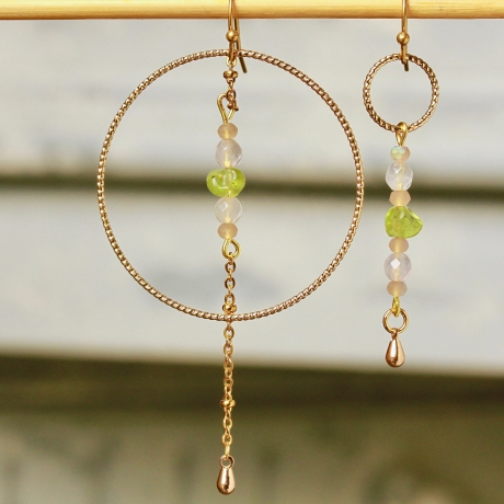Ohrringe Edelsteine Gold Peridot Rohstein mit Rosenquarz Perlen