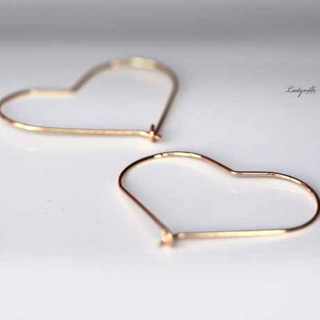Vergoldete Ohrringe Herz Kreolen als minimalistische Ohrringe