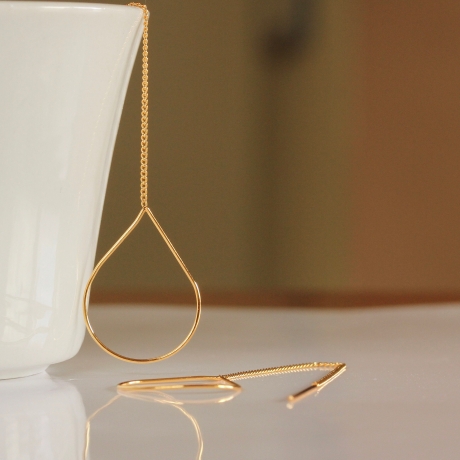 Durchziehohrringe Tropfen modern / Minimalistischer Schmuck 