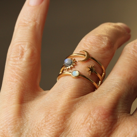 Himmlischer Ring mit Sonne Mond und Sterne / Mondstein Ring Gold