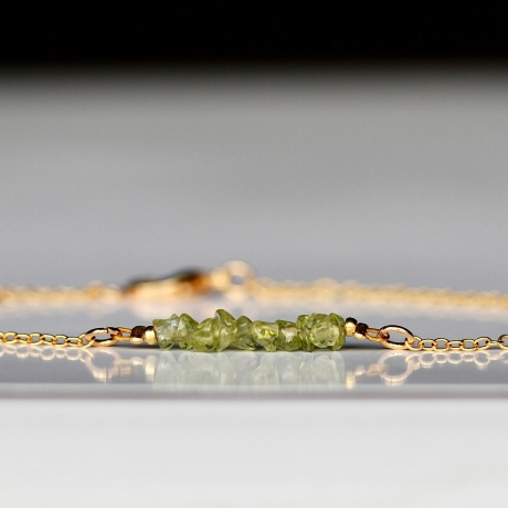 Edelstein Armband Peridot Rohstein vergoldet