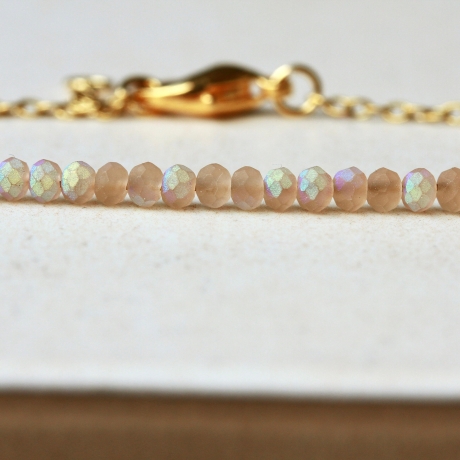 Armband Perlen rosa minimalistisch und zart 