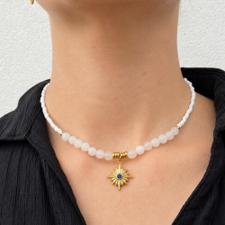 Halskette - Edelstein Schmuck mit weißer Jade - Perlenhalskette