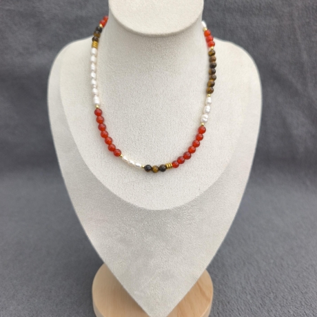 Halskette – Edelsteinschmuck Karneol, Tigerauge & Süßwasserperlen