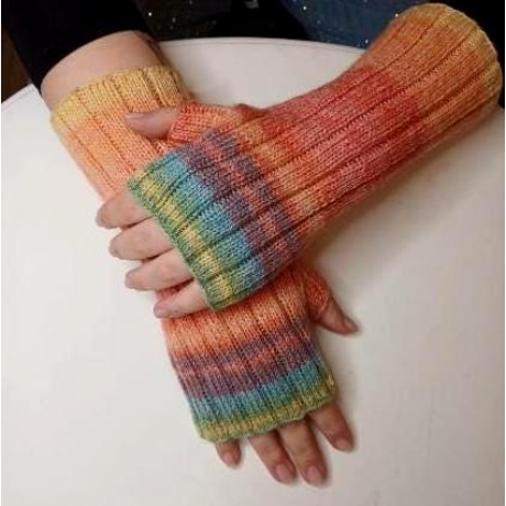 Handstulpen  aus 75 Prozent Schurwolle, 25 Prozent Polyamid