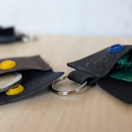Mini-Täschchen aus Korkstoff oder veganem Leder