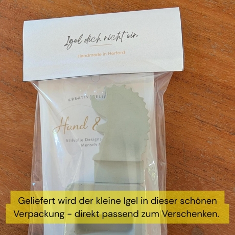 Igel handgegossen – „Igel dich nicht ein“ Geschenk, Wunschfarbe