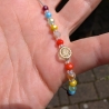 Regenbogen Armband mit Blumenperle – buntes Sommerarmband
