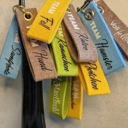 Filz Begleiter Tiere | Teamname | Farbe wählbar