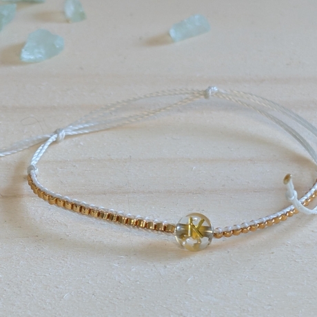 personalisiertes Armband Buchstabe | Schwarz, Weiß, Gold, Silber