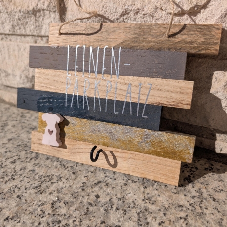 Leinen-Halter aus Holzklötzchen