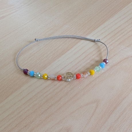 Regenbogen Armband mit Blumenperle – buntes Sommerarmband