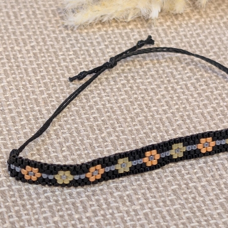 personalisiertes Armband mit floralem Muster | Wunschfarben