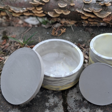 Deko-Dosen mit Deckel - individualisierbar mit Wunschfarben