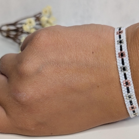 personalisiertes Armband mit floralem Muster | Wunschfarben