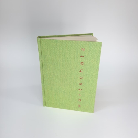 Notizbuch Spruch, blanko, handgefertigt, ca. A6, Gewebe, Prägung
