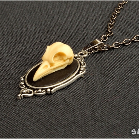 Vogelschädel Medaillon – Halskette Gothic Neo-Victorian handmade