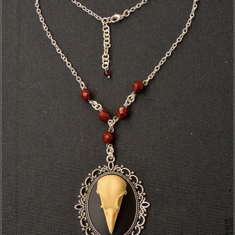Gothic Vogelschädel Medaillon  Amulett Halsschmuck handmade