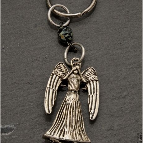 Angel of Grief Schlüsselanhänger – Engell Fantasy handmade