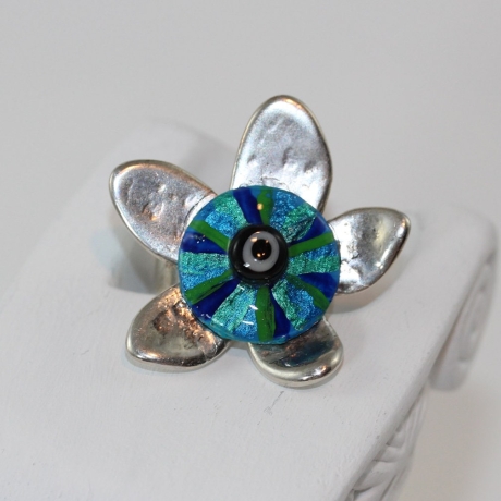 Ring mit Blume und handbemaltem Glücksbringer Mati Nazar Auge