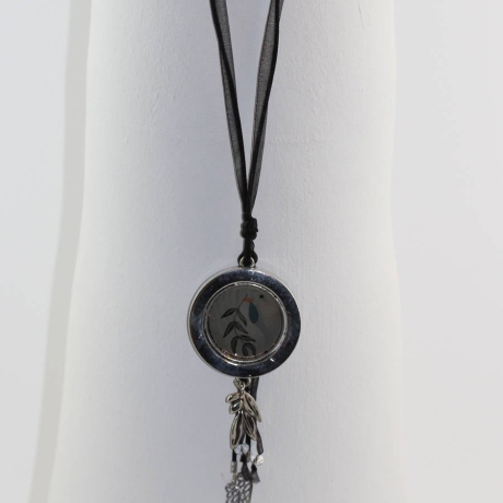 Lange Friedenstaube Halskette mit Kordelkette in Grau Schwarz