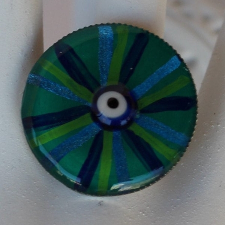 Ring in Grün Petrol mit Glücksbringer Auge in runder Fassung