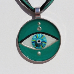 Dekorative Halskette mit Glücks Auge an weicher Kordelkette