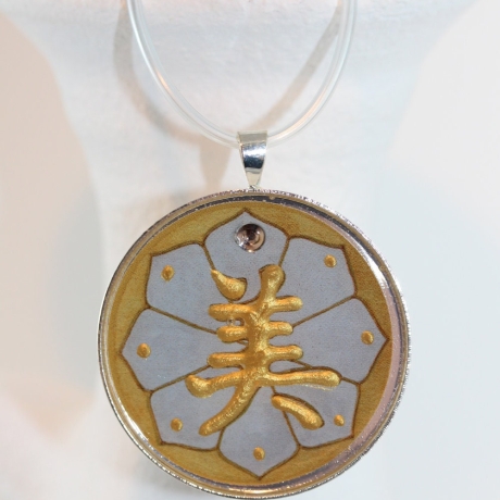 Feng Shui Glücksbringer Halskette elegant mit Symbol Schönheit