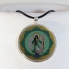 Engel Halskette mit Erzengel Raphael Anhänger an Kautschukkordel