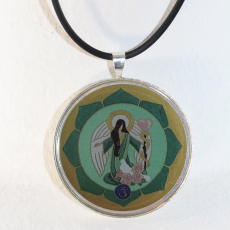 Engel Halskette mit Erzengel Raphael Anhänger an Kautschukkordel